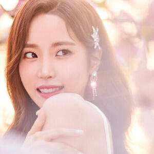 Hwa Yeon (화연) – Blossom (꽃핀다) cover